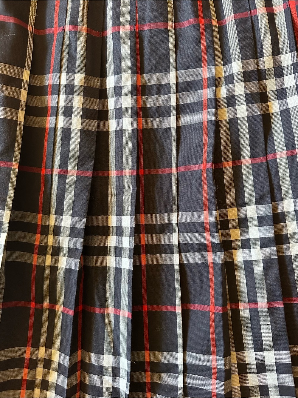 Vintage 1980s Burberrys Designer Navy, Gray & Red Pleated Wool Skirt size 4 - Picture 12 of 12